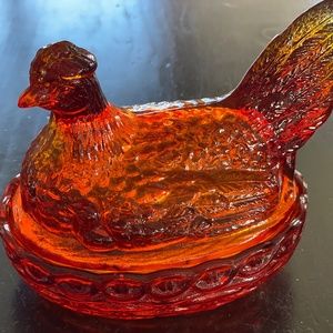Vintage LE Smith Amberina Flame Glass Hen on Nest Covered Glass Dish - 2 Chicks